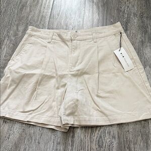 Three Dots Women's Cream Shorts